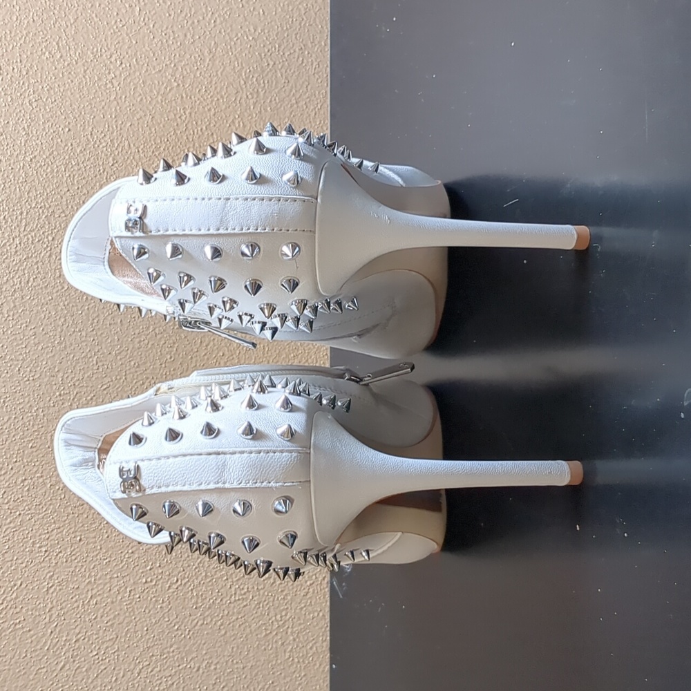 Sam Edelman Wally Studded Booties - NWT 8.5 White - Picture 2 of 9